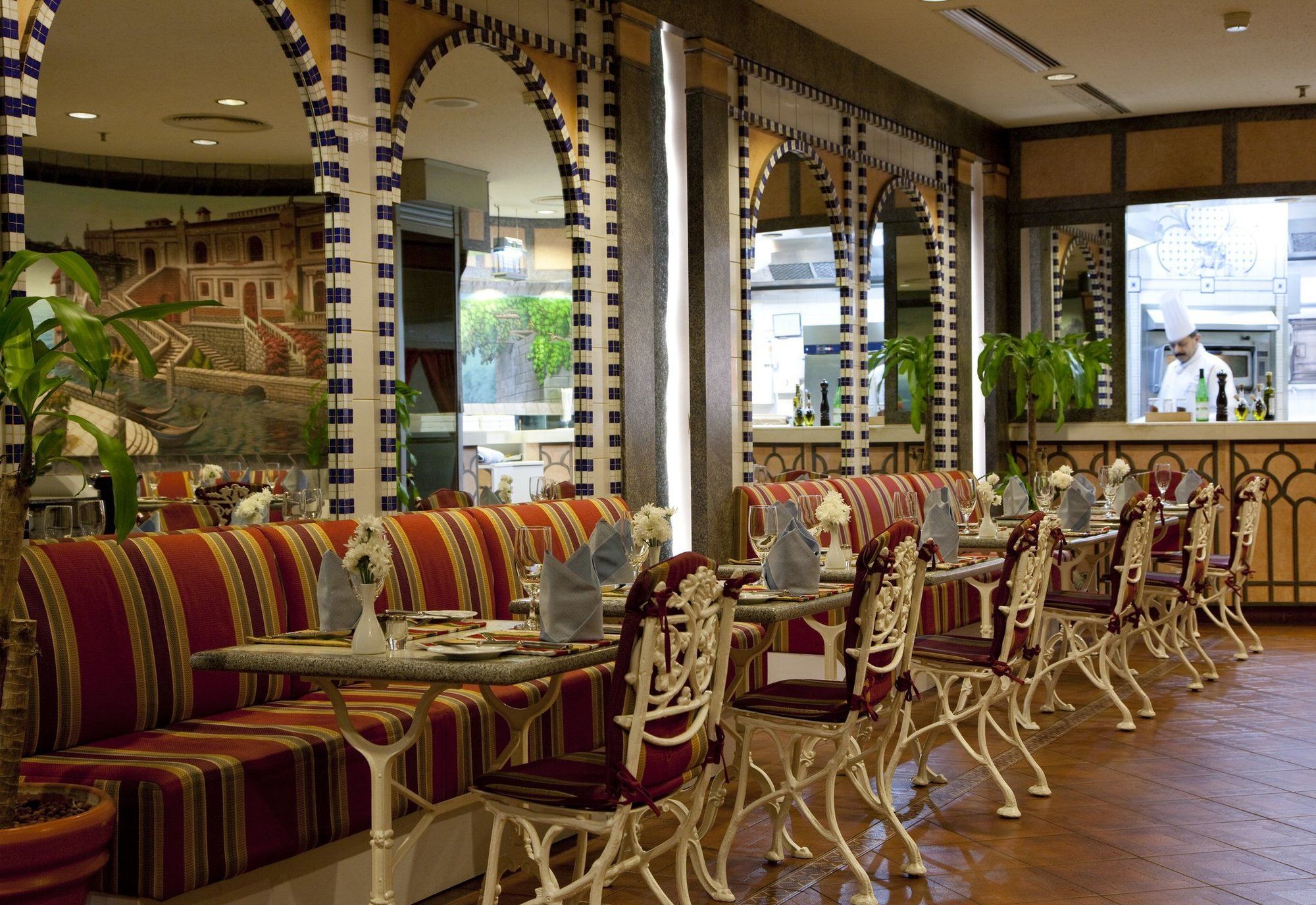 Al Khozama Hotel Riyadh Restaurant photo